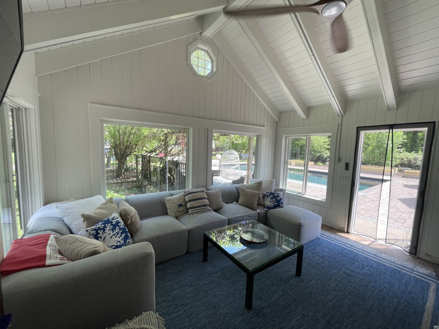 Pool House Lounge